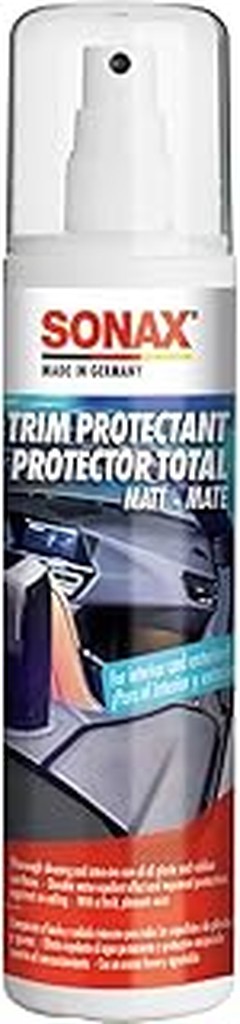 ¿Cuáles son los beneficios de usar protectores UV en los plásticos exteriores?