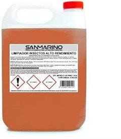 ¿Qué limpiador de insectos es más efectivo en pintura, plásticos y cristales?